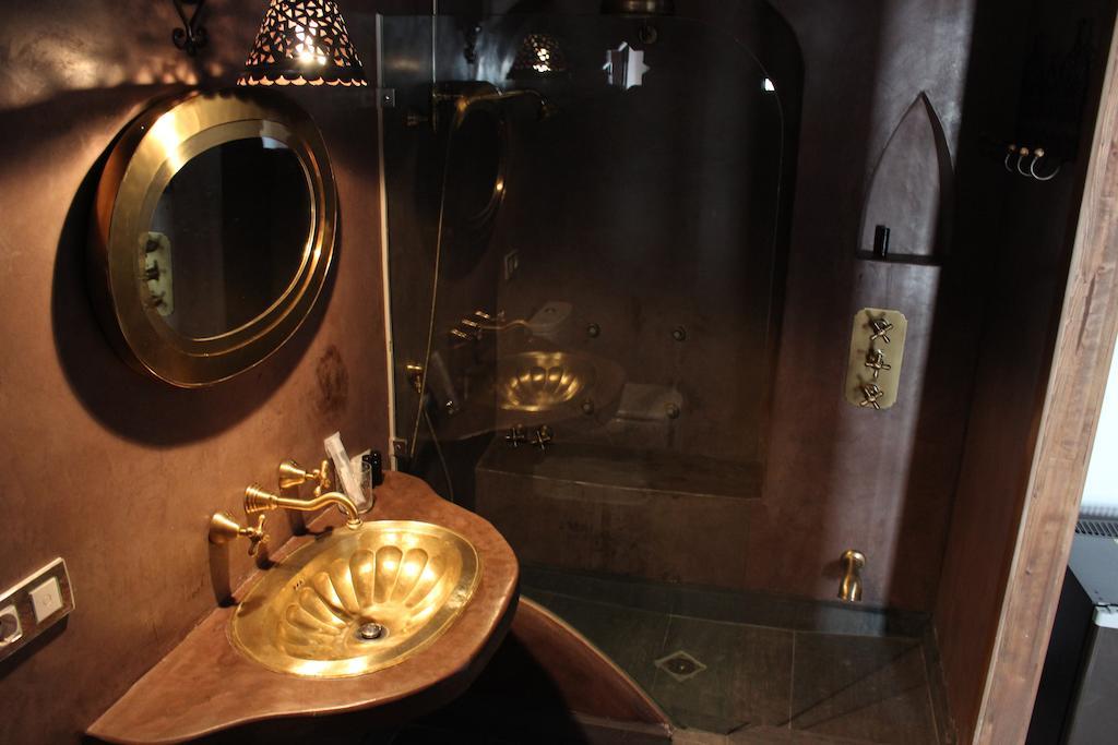 Hotel La Boheme Caces Cameră foto
